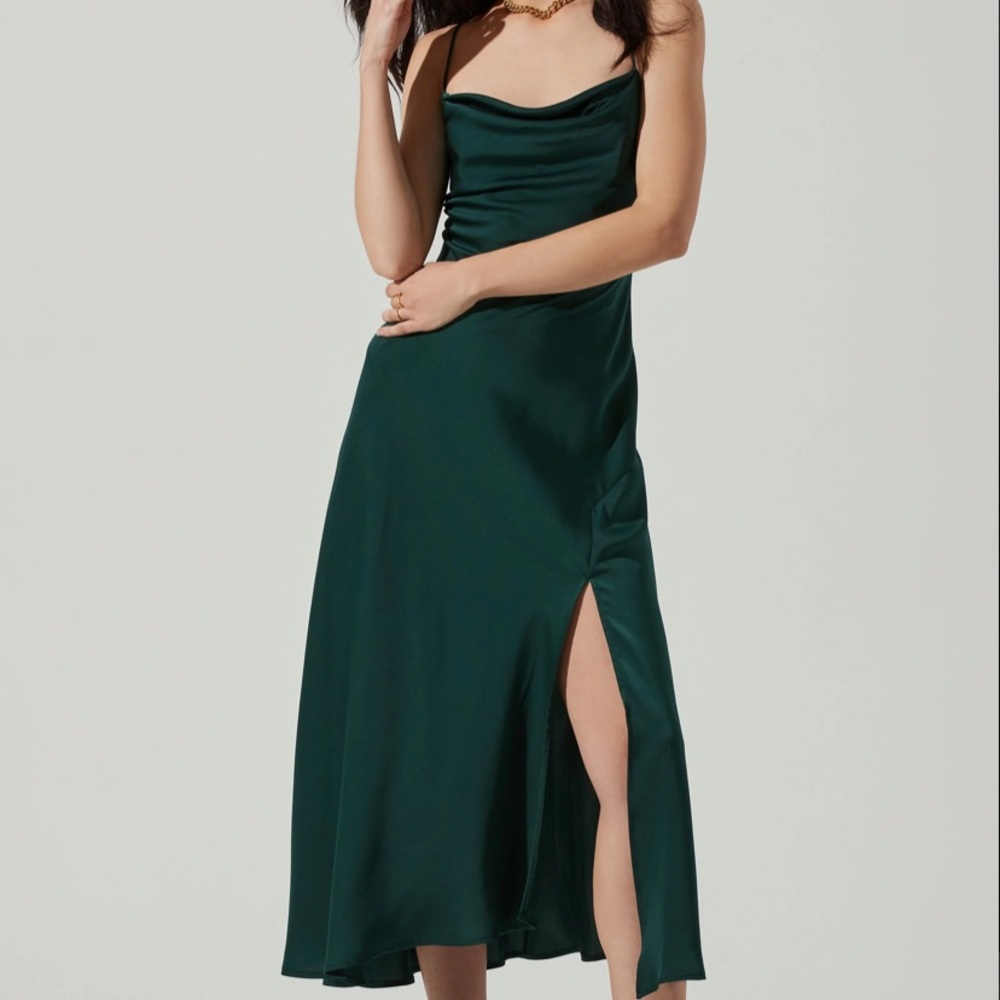 Emerald/Hunter Green Silk Midi Dress, Size L but adjustable to fit like an M